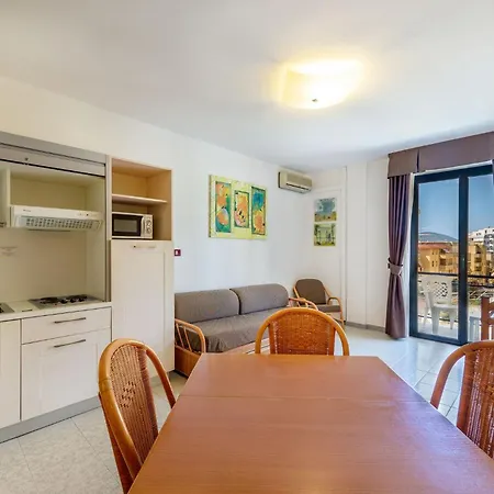 Apartment Stylish House In